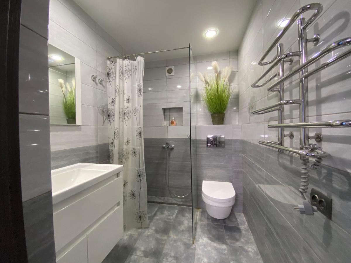 Most City Area Center Charming Apartment Dnipro Exterior photo